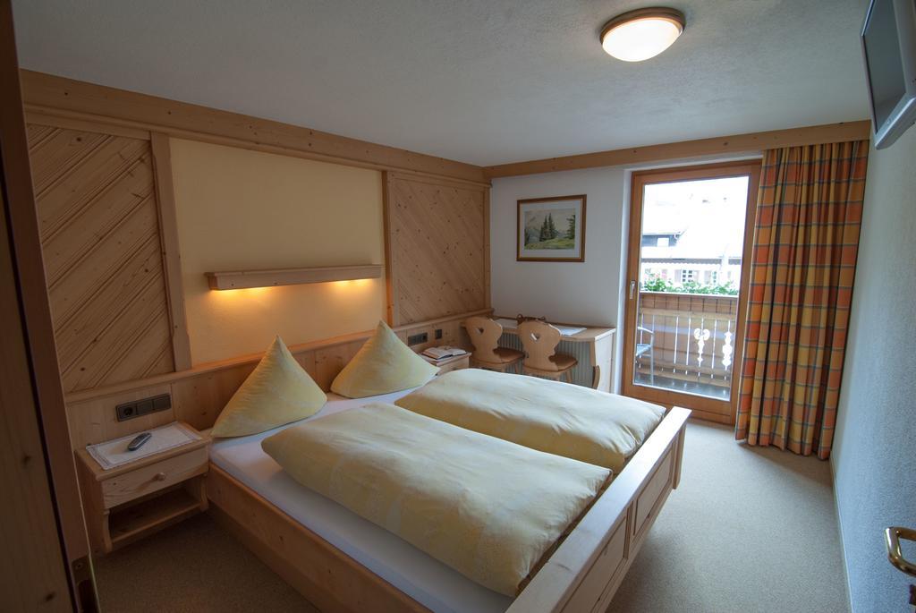 Appartement Pension Strolz Bichlbach Room photo